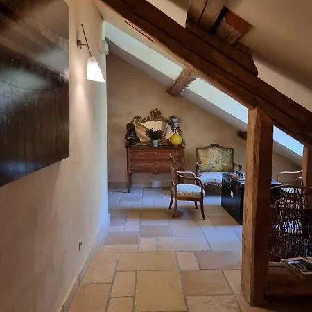 La Vallombreuse Bed and breakfast